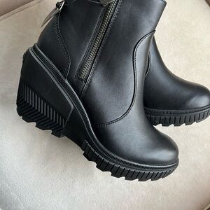 Sorel Black Platform Lug Ankle Boots
